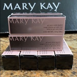 Mary Kay Semi-Shine Lipstick - Naturally Buff
